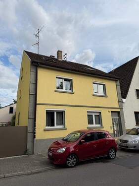 Hausvorderseite1 - Mehrfamilienhaus in begehrter Lage von Friedrichsfeld