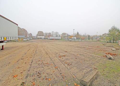 Gewerbegrundstück - Einfamilienhaus in Wahlstedt zum Kaufen