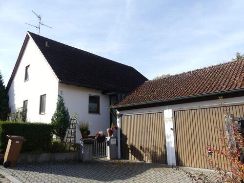 Bild 2 - 3 Zimmer Einfamilienhaus zum Kaufen in Heilsbronn