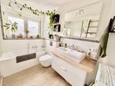 Modernes Badezimmer - 