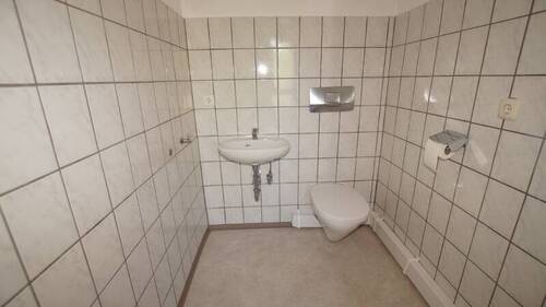 WC - 