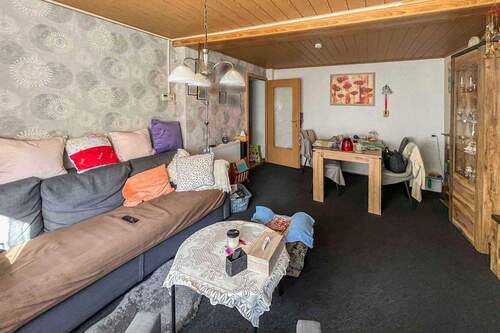 Wohnzimmer - 4 Zimmer Einfamilienhaus zum Kaufen in Sandersdorf-Brehna