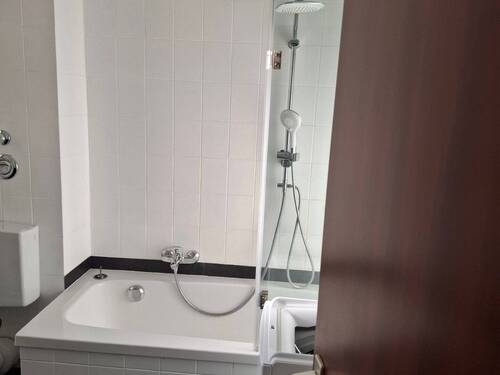 Bad WSP 12.jpg - 1 Zimmer Etagenwohnung zur Miete in Nürnberg