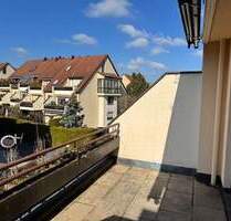 Großzügige Wohnung mit schöner Terrasse - Zirndorf