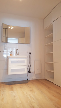 Souterrain Bad hinten links - 