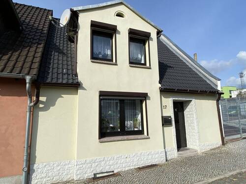 Hauptansicht - Gepflegtes Reihenendhaus - 120.000,00&nbsp;EUR Kaufpreis, ca.&nbsp; 110,00&nbsp;m&sup2;&nbsp;Wohnfl&auml;che