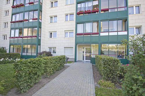 Eingangsbereich Straße barrierefrei - 