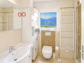 Gäste-WC mit Dusche - 