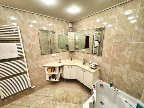 Wannenbad im EG - 