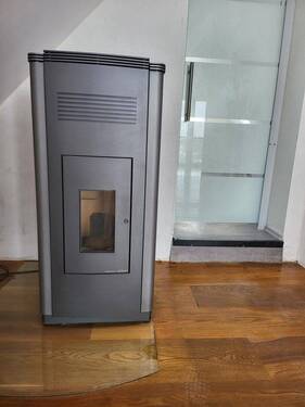 Zusätzlicher Pelletofen - Etagenwohnung mit 80,00 m&sup2; in Auderath zur Miete