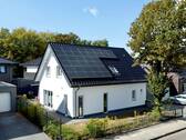 Hausansicht - Einziehen & Wohlfühlen: Modernes Einfamilienhaus für Familien in BI-Oldentrup