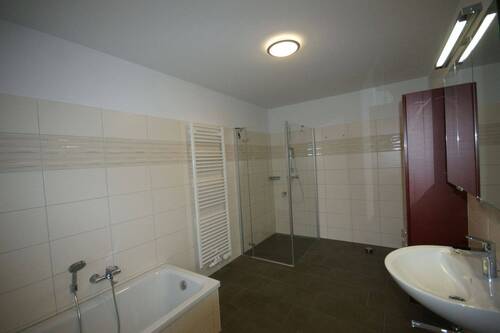EG, Bad Bild 2 - 