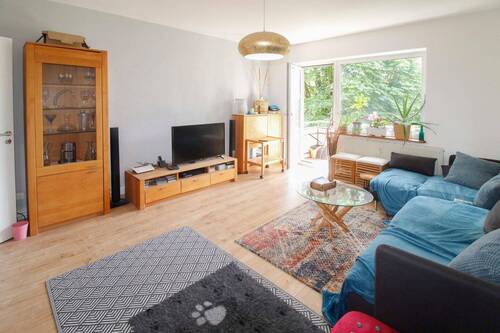 Helles & schönes Wohnzimmer - 3 Zimmer Etagenwohnung in Hamburg