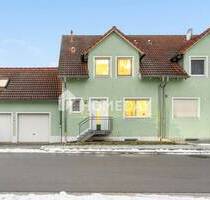 Attraktive Doppelhaushälfte in Teublitz: Sauna, Einbauküche, große Terrasse & Doppelgarage