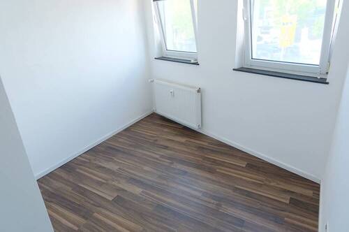 Zimmer 2 - 
