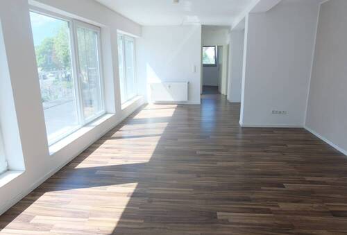 Wohnbereich - Zentral gelegene 3-ZKB- Wohnung mit großer Dachterrasse in Bad Hersfeld !