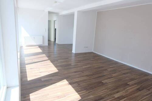 Wohnbereich - 3 Zimmer Etagenwohnung zur Miete in Bad Hersfeld