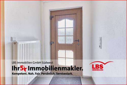 Eingangsbereich EG - 5 Zimmer Einfamilienhaus in Hochstätten
