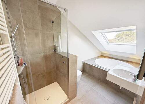 Badezimmer DG - 