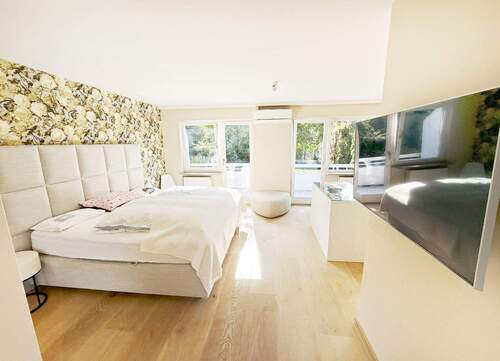 Schlafzimmer - Doppelhaushälfte mit 212,00 m² in Stuttgart zum Kaufen