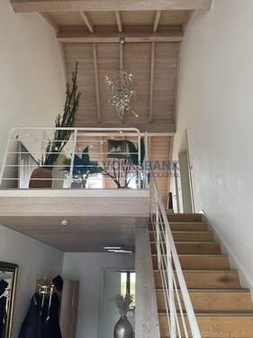 Wohnung 2 - Zugang Galerie - 