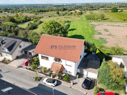 Hausansicht Vogelperspektive Straßenseite - 1 Zimmer Mehrfamilienhaus, Wohnhaus zum Kaufen in Rauenberg / Malschenberg