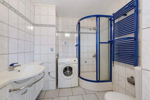 Badezimmer Erdgeschoss - 