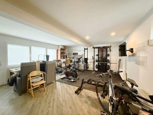 Garage/Fitnessraum - 