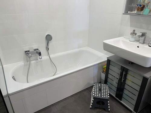 BW und Waschbecken - 