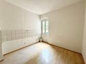 Große Küche bald mit Zugang zur Terrasse - 