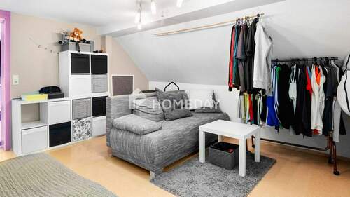 2. OG Schlafzimmer 1 2 - 