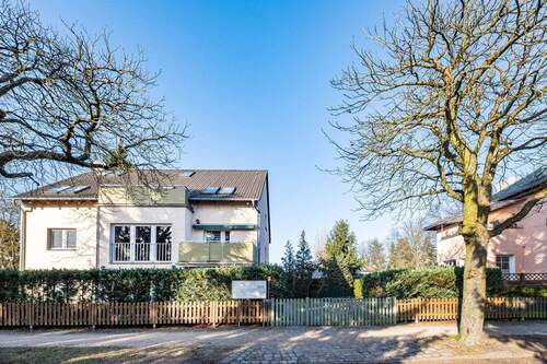 Hausansicht Straßenseite - 