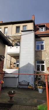 Hausansicht Ostseite - 1 Zimmer Mehrfamilienhaus, Wohnhaus in Ballenstedt