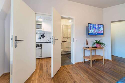 Wohnen - Etagenwohnung mit 24,00 m&sup2; in Frankfurt am Main zur Miete