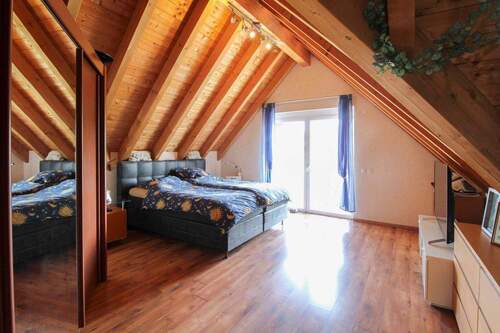 Schlafzimmer 2 1.OG - 