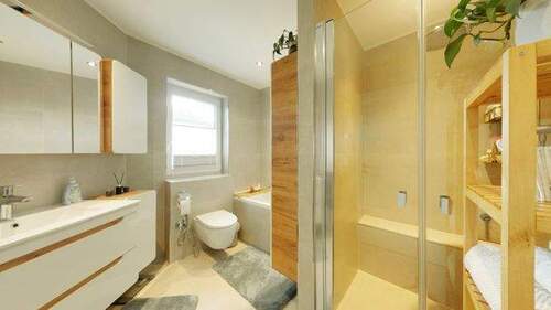 Badezimmer - Einfamilienhaus mit 107,00 m&sup2; in Wetzlar zum Kaufen