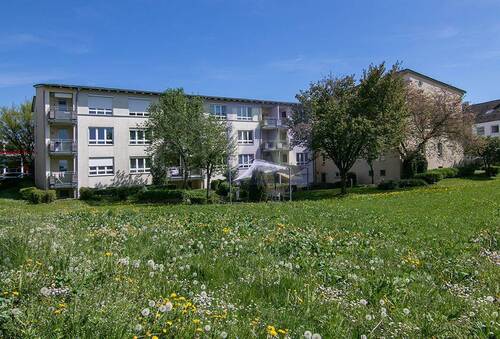 Westseite zum Garten - Helle 2 Zimmer-Wohnung im betreuten Wohnen