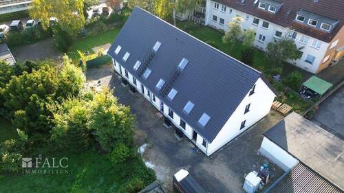 Haus Seitenansicht - 5 Zimmer Reihenmittelhaus in Duisburg