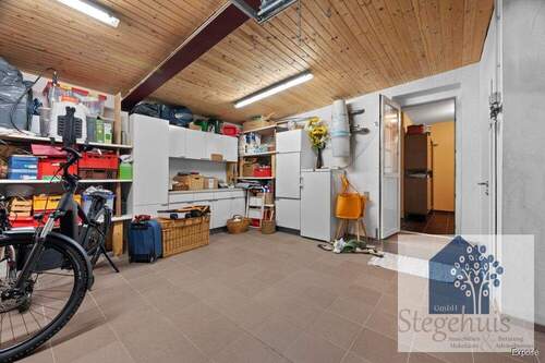 Garage - 
