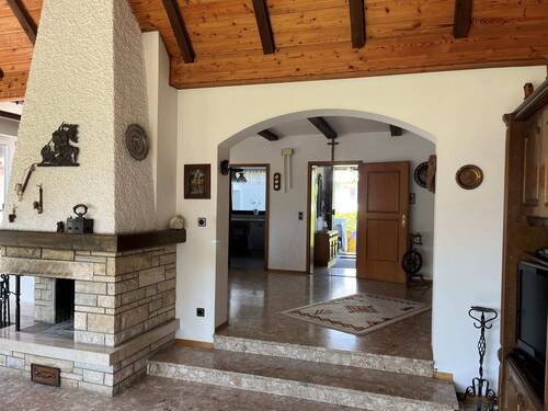 Blick zum Flur.jpg - Mehrfamilienhaus, Wohnhaus mit 147,00 m&sup2; in Hohenwart zum Kaufen