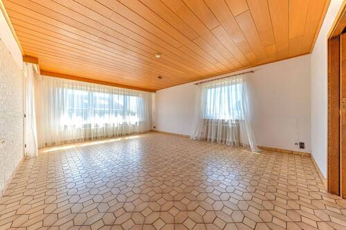 Wohnzimmer EG - Mehrfamilienhaus, Wohnhaus mit 214,00 m&sup2; in Sindelfingen zum Kaufen