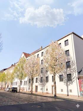 Hausansicht Eisenbahnstr. 185, Bild Effekte mit KI verbessert - 