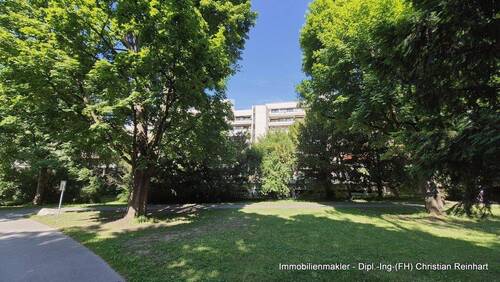 9b Außen Stadtpark Eingang (7).jpg - 