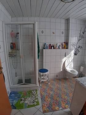 Dusche / WC - Erdgeschoß - 