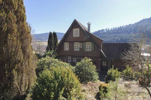 Haus Vorderansicht Bild 1 - 9 Zimmer Einfamilienhaus in Baiersbronn