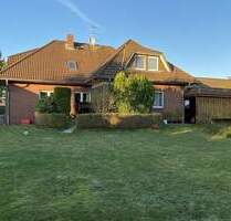 Attraktives Zweifamilienhaus in zentraler Lage von Kutenholz