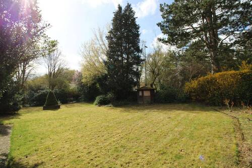 Garten - 5 Zimmer Einfamilienhaus zum Kaufen in Bielefeld