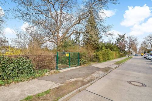 Einfahrt - Grundstück in Berlin zum Kaufen