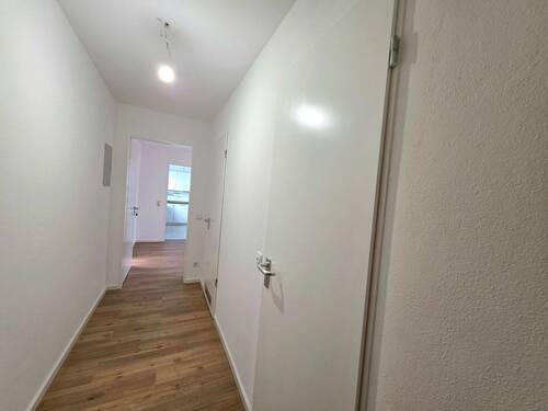 Flur mit Holzboden - 