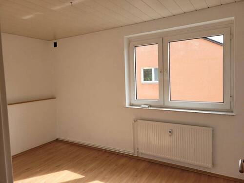 Zimmer 2 - 